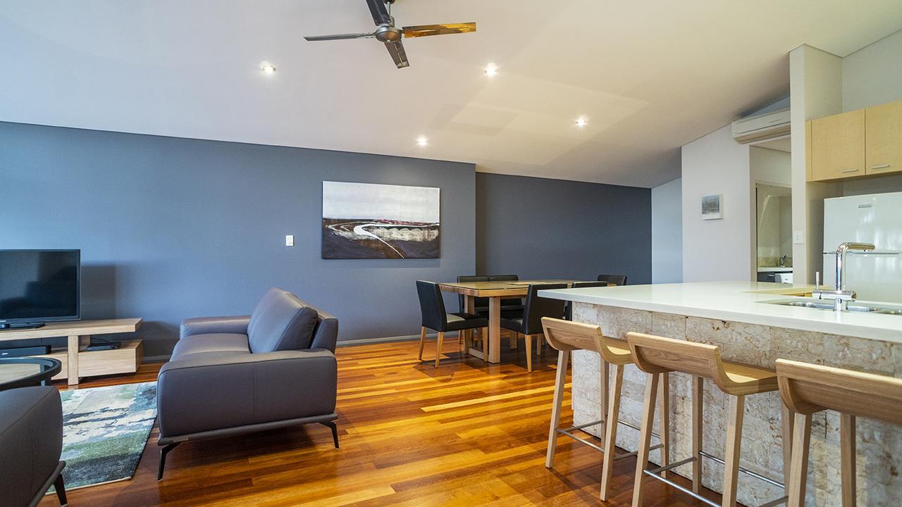 Central Avenue Apartments Margaret River Exteriör bild