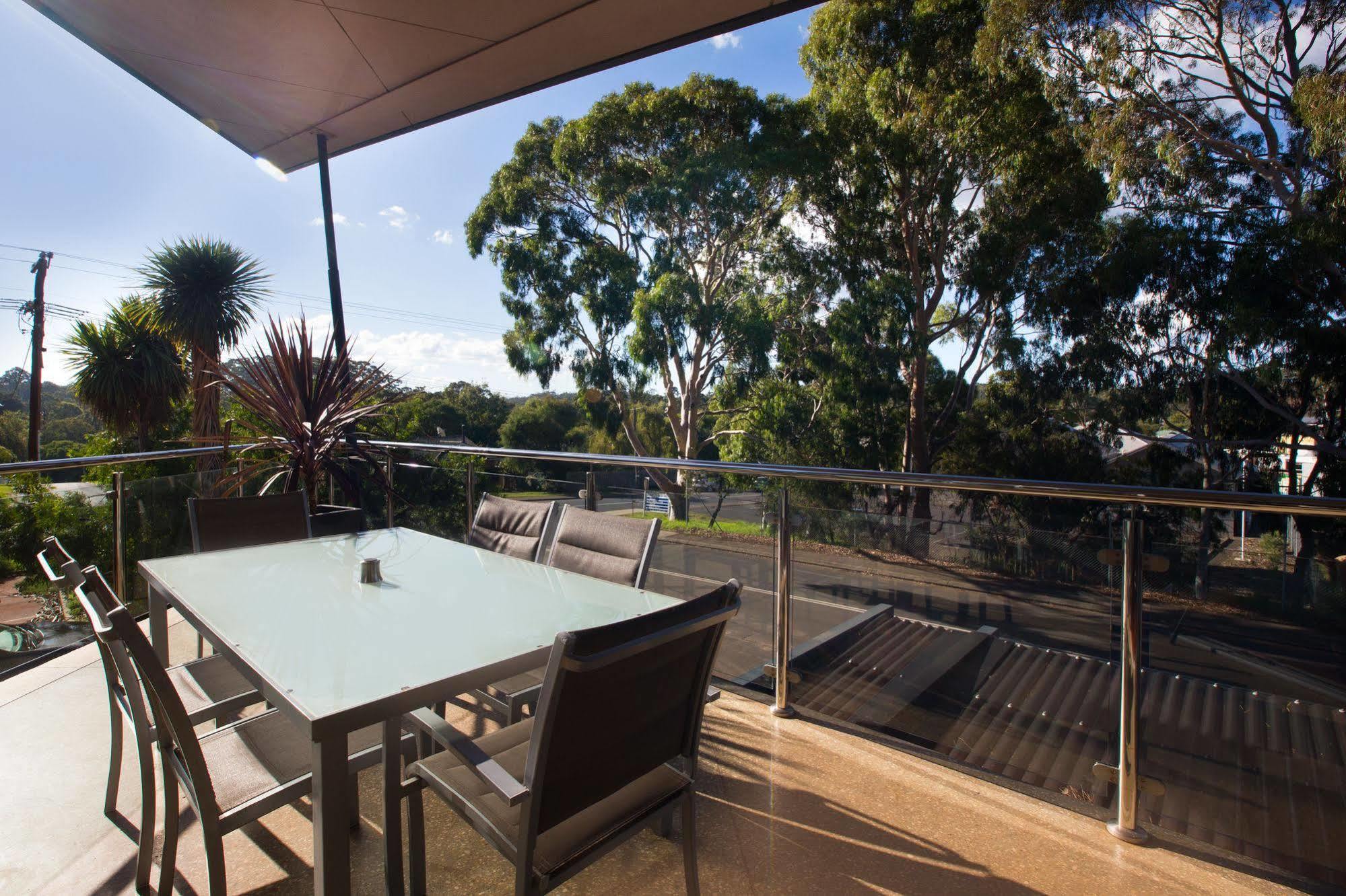 Central Avenue Apartments Margaret River Exteriör bild